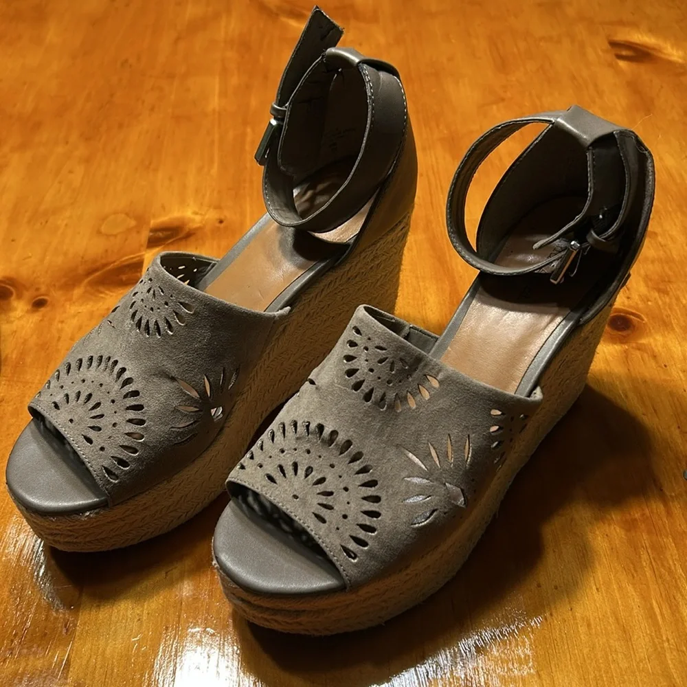 Indigo Rd. Espadrille Wedge Heel Sandals